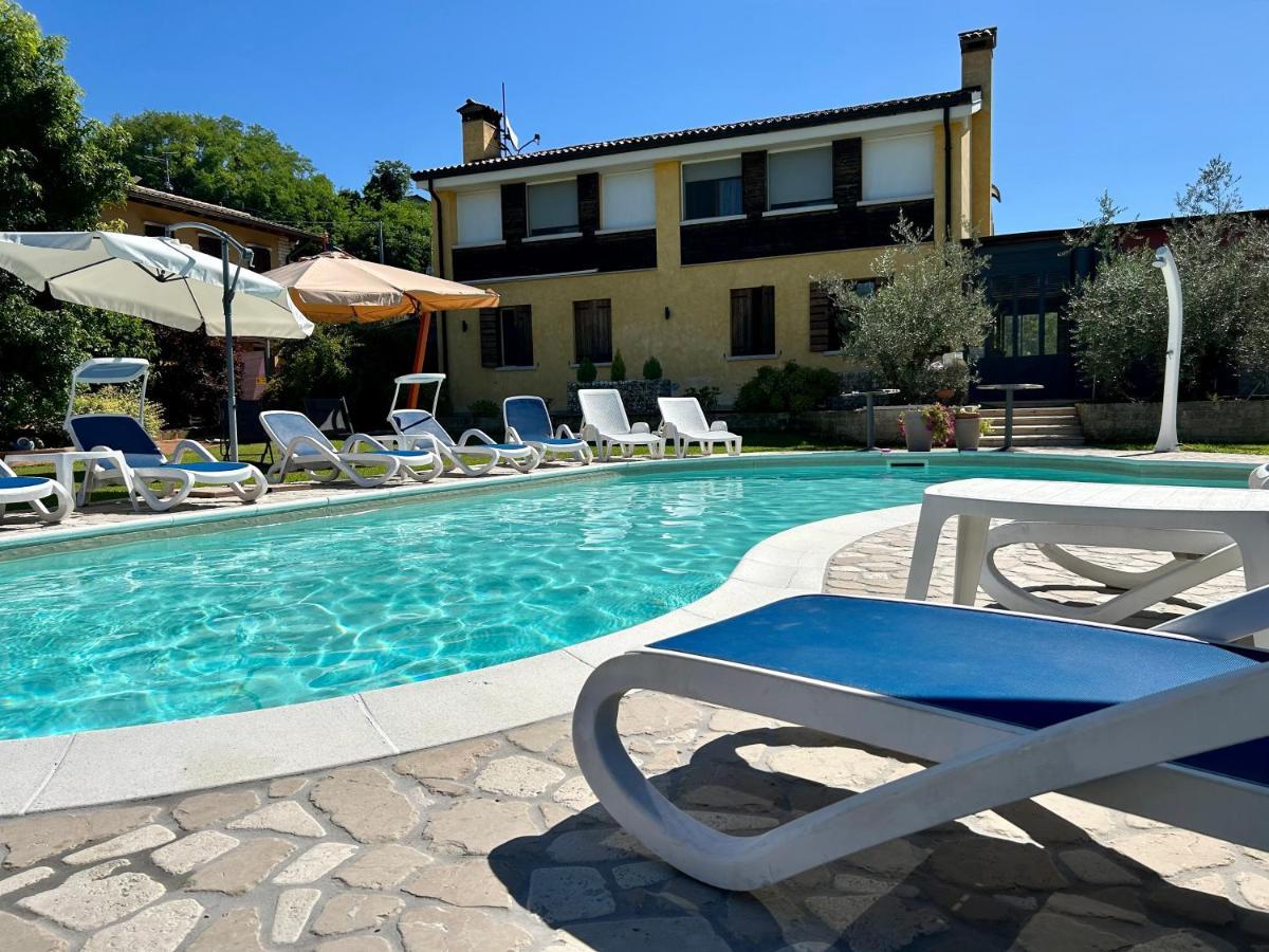 Country House La Montagnola 瓦尔多比亚德内 外观 照片