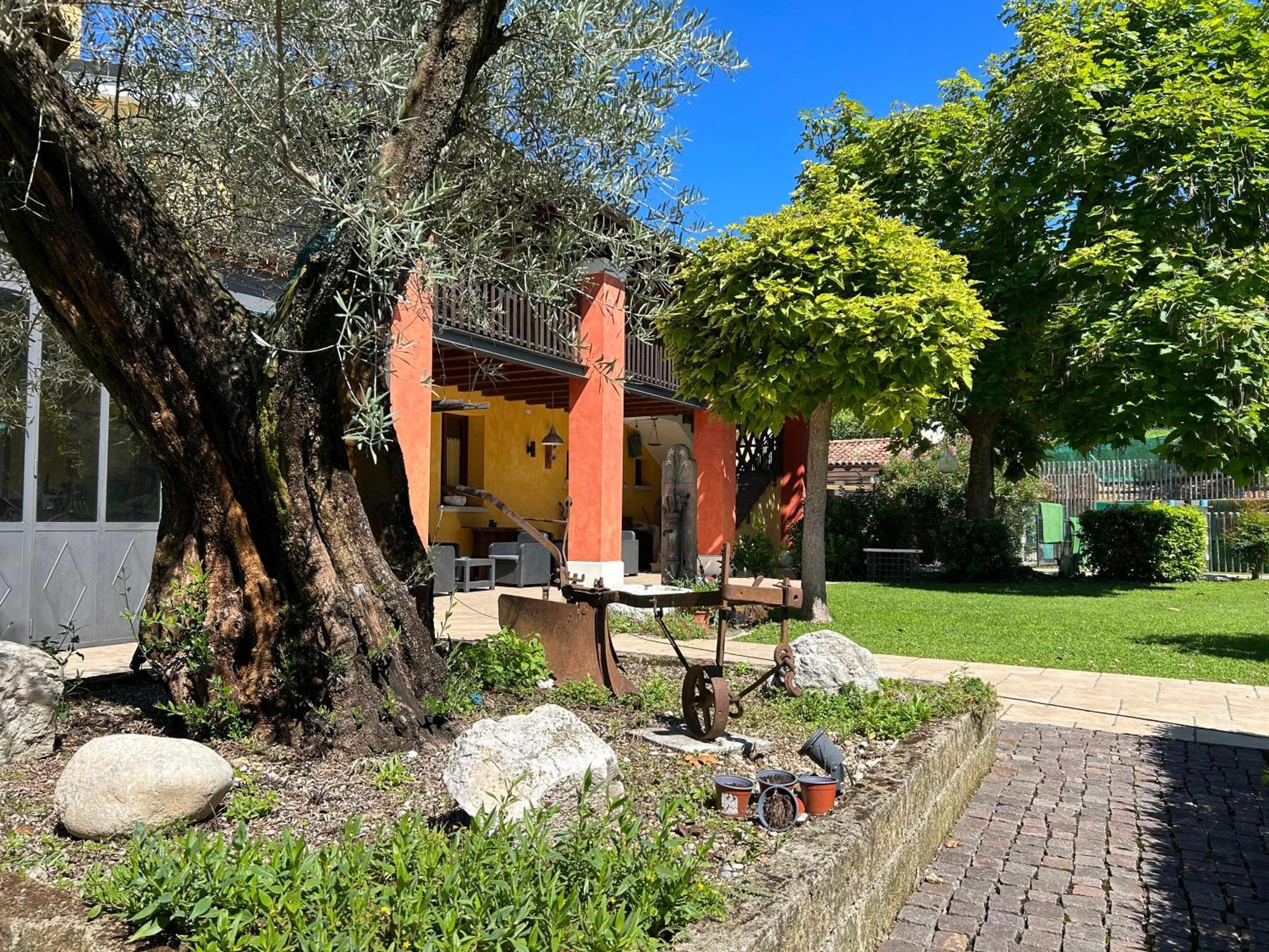 Country House La Montagnola 瓦尔多比亚德内 外观 照片