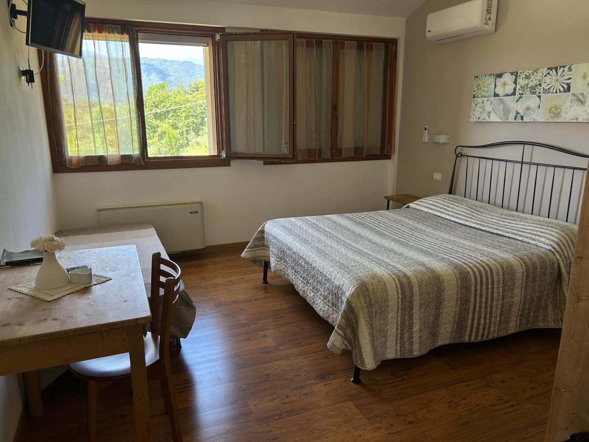 Country House La Montagnola 瓦尔多比亚德内 外观 照片
